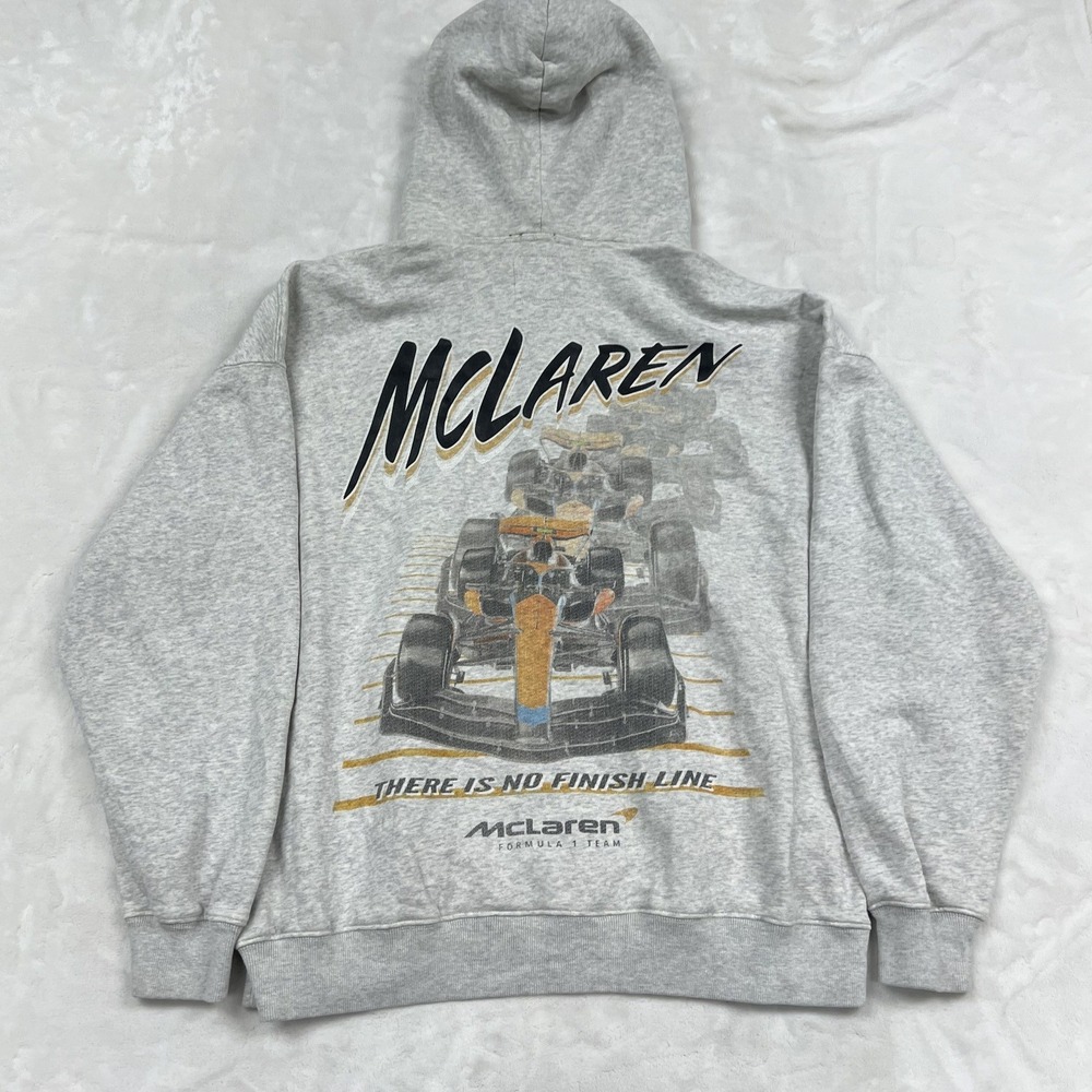 McLaren Formula 1 Team Hoodie Mens Medium Grey Oversized Graphic Racing Pullover